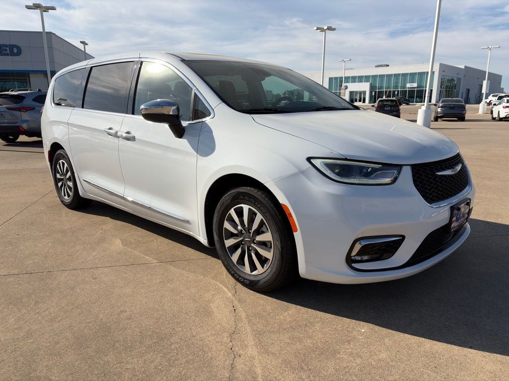 2023 Chrysler Pacifica Hybrid Limited