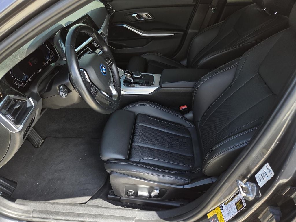 2022 BMW 3 Series 330e iPerformance