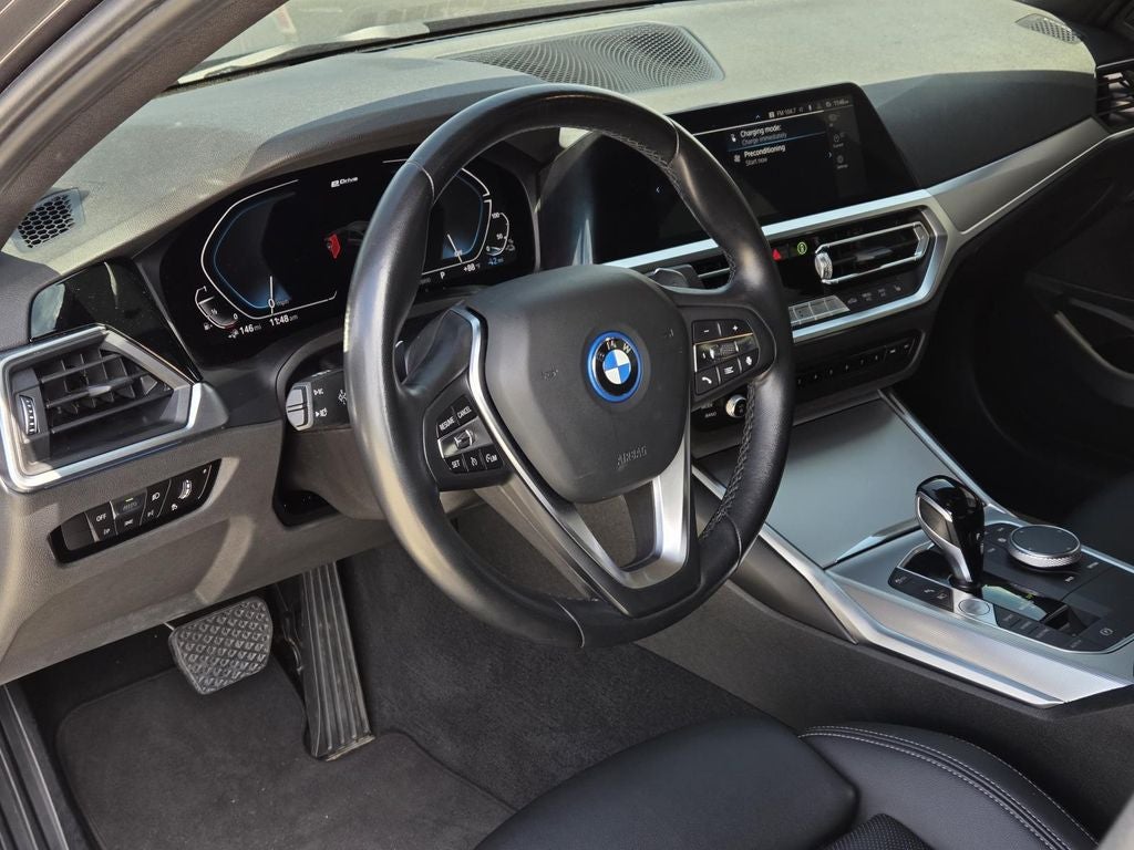 2022 BMW 3 Series 330e iPerformance