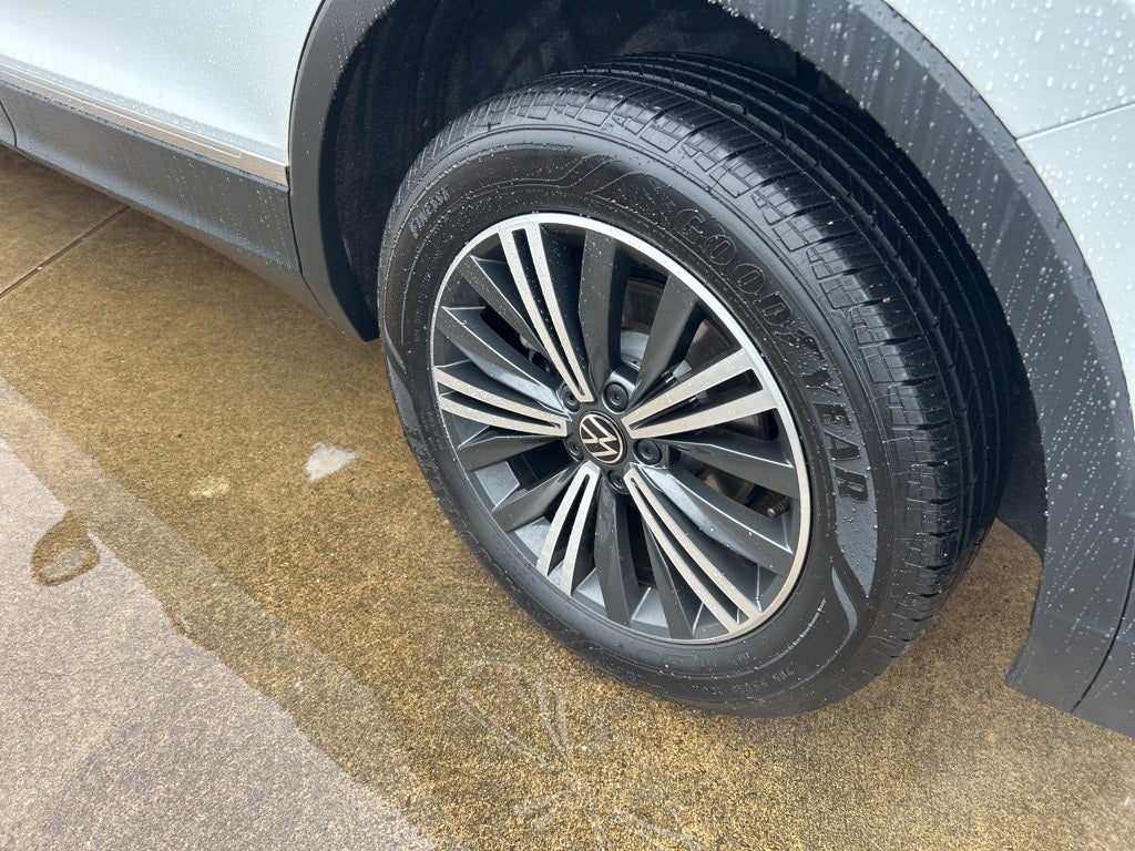 2024 Volkswagen Tiguan 2.0T Wolfsburg Edition