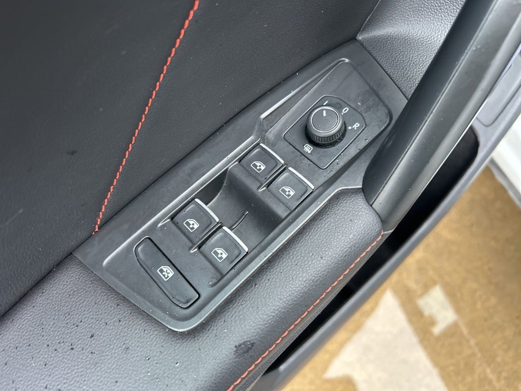 2024 Volkswagen Tiguan 2.0T Wolfsburg Edition