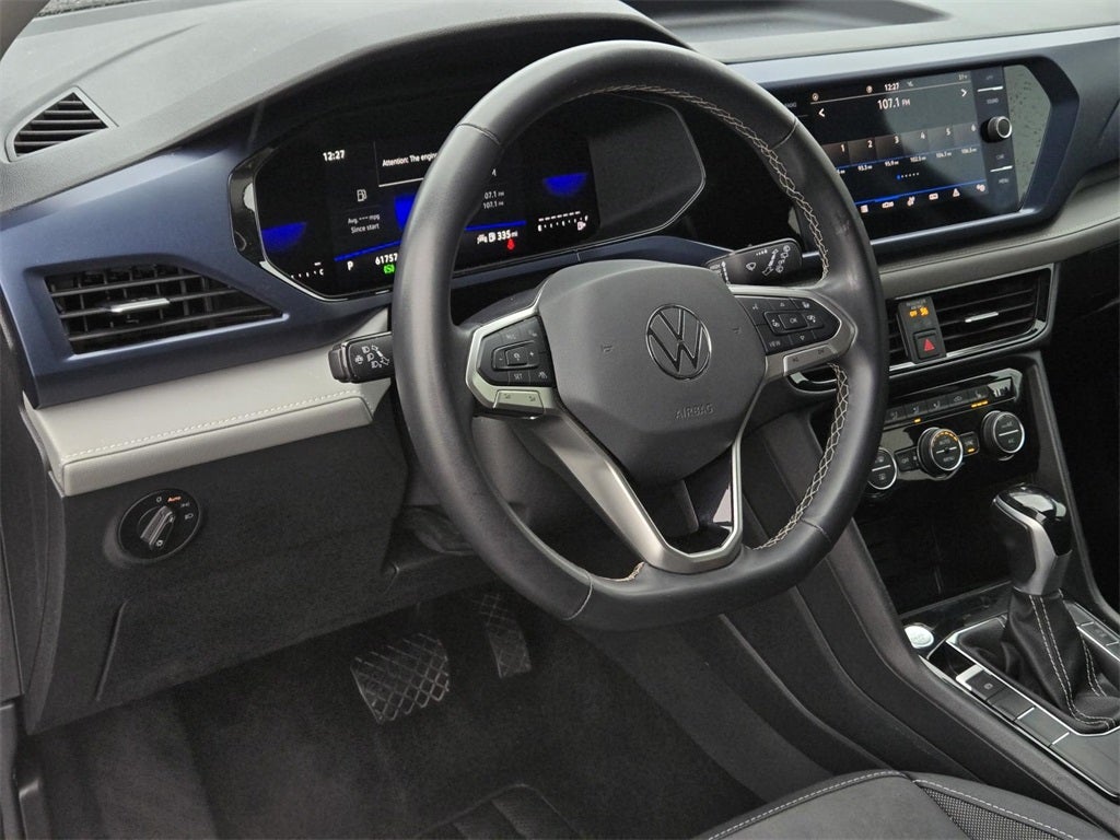 2024 Volkswagen Taos 1.5T SE