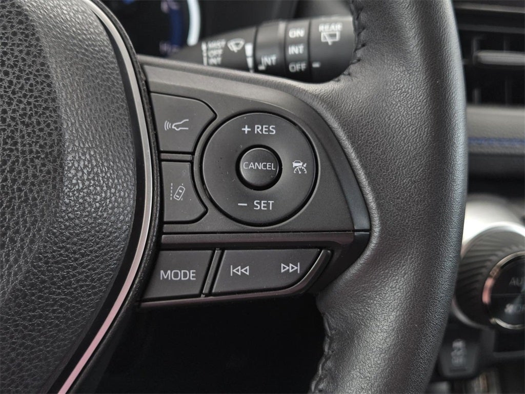 2023 Toyota RAV4 Hybrid SE