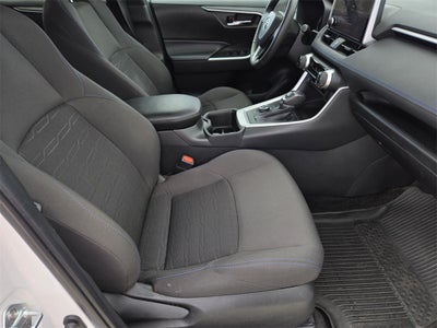 2023 Toyota RAV4 Hybrid SE