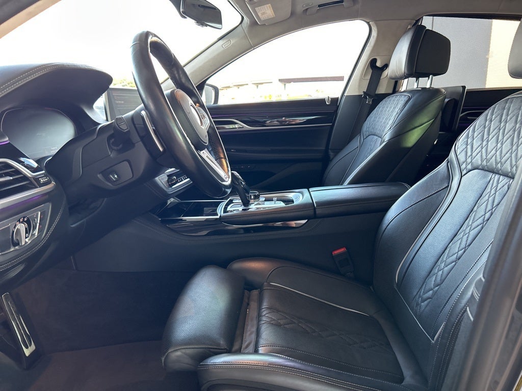 2022 BMW 7 Series M760i Li