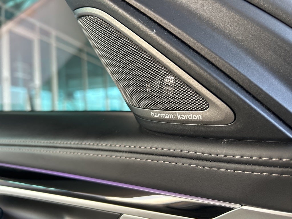 2022 BMW 7 Series M760i Li