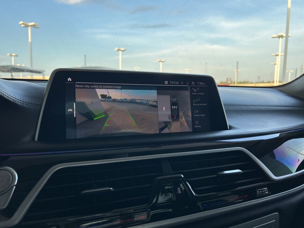 2022 BMW 7 Series M760i Li