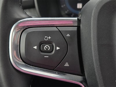 2024 Volvo XC40 B5 Core