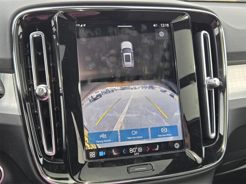 2024 Volvo XC40 B5 Core