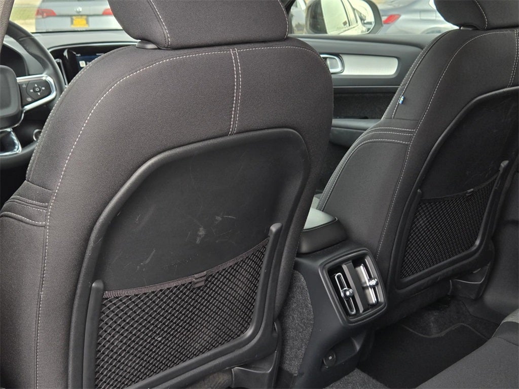 2024 Volvo XC40 B5 Core