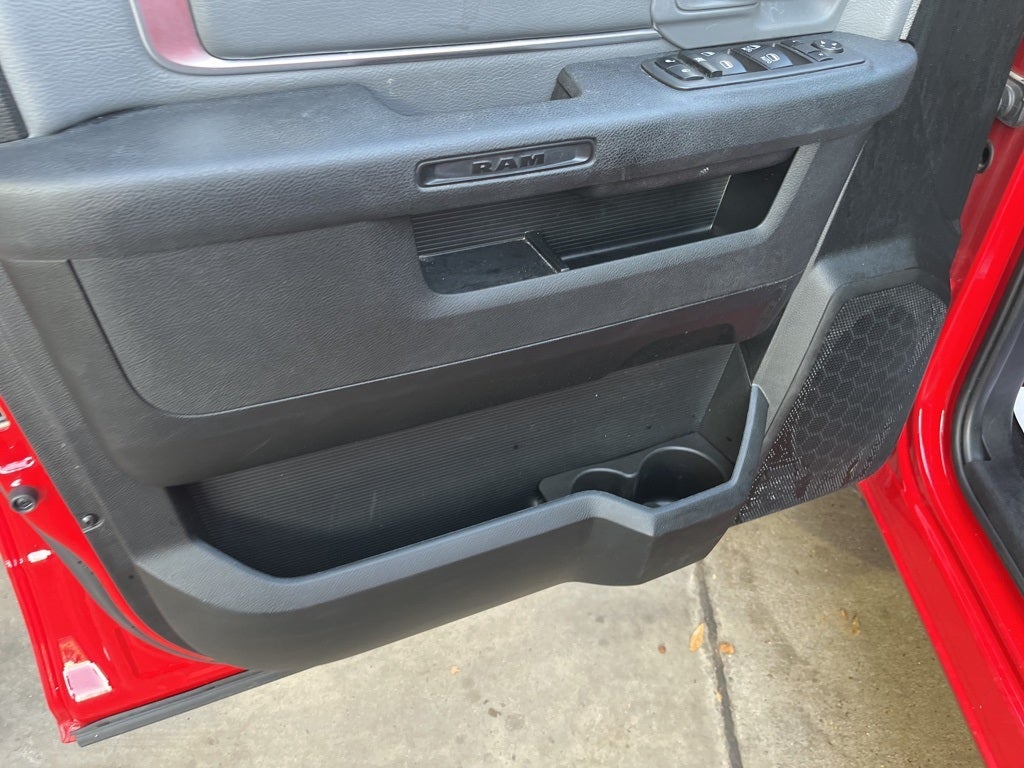 2024 RAM 1500 Classic SLT