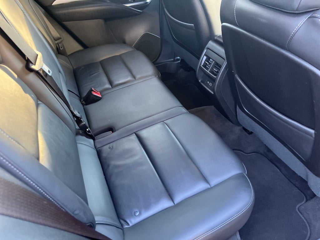 2022 Cadillac XT4 Premium Luxury