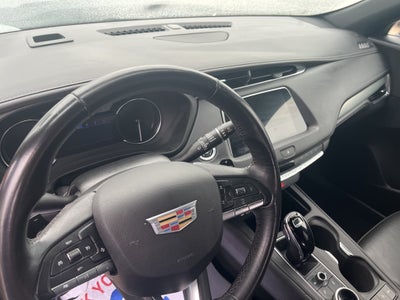 2022 Cadillac XT4 Premium Luxury