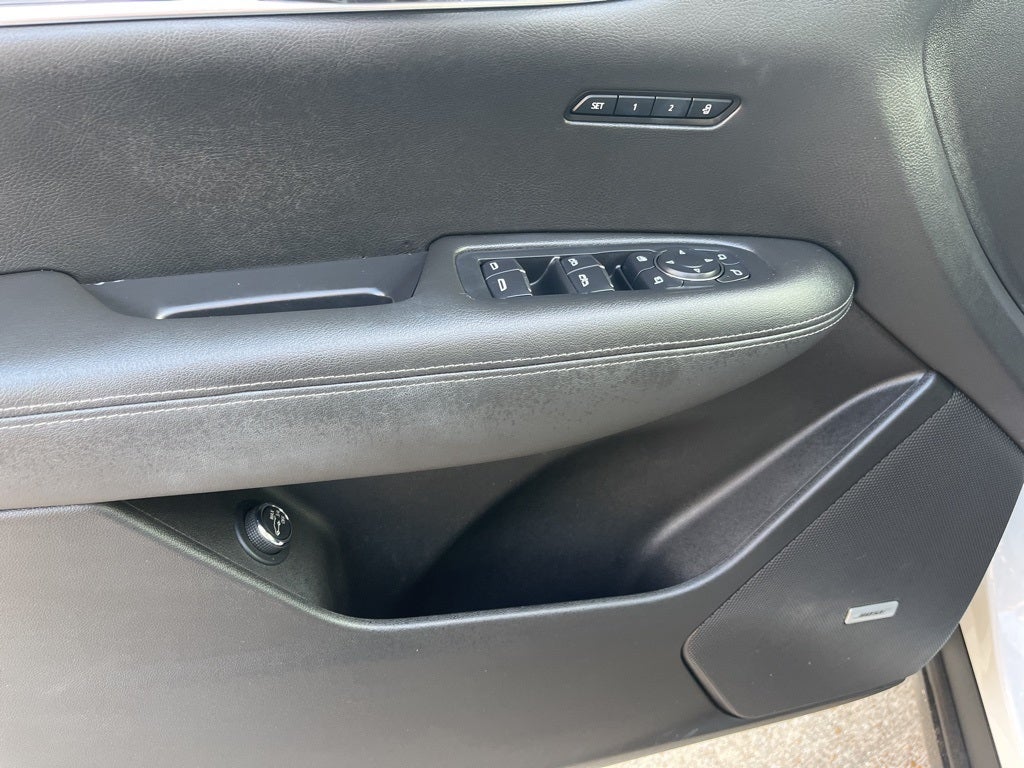 2023 Cadillac XT6 Luxury