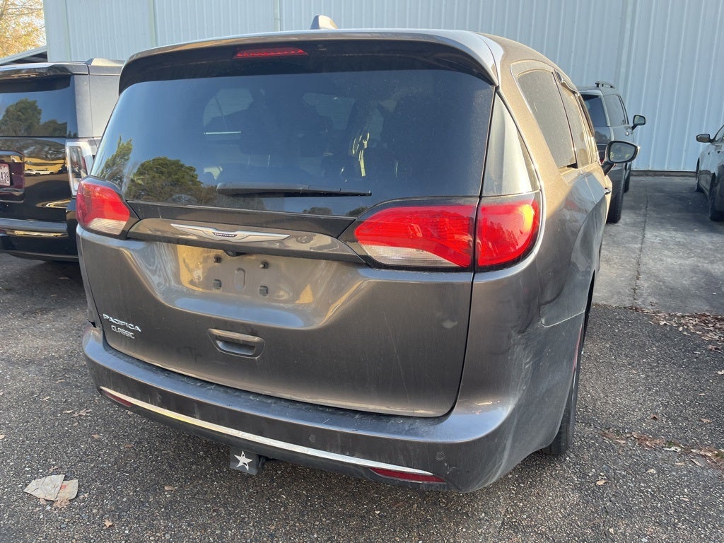 2020 Chrysler Pacifica Touring