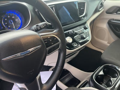 2020 Chrysler Pacifica Touring