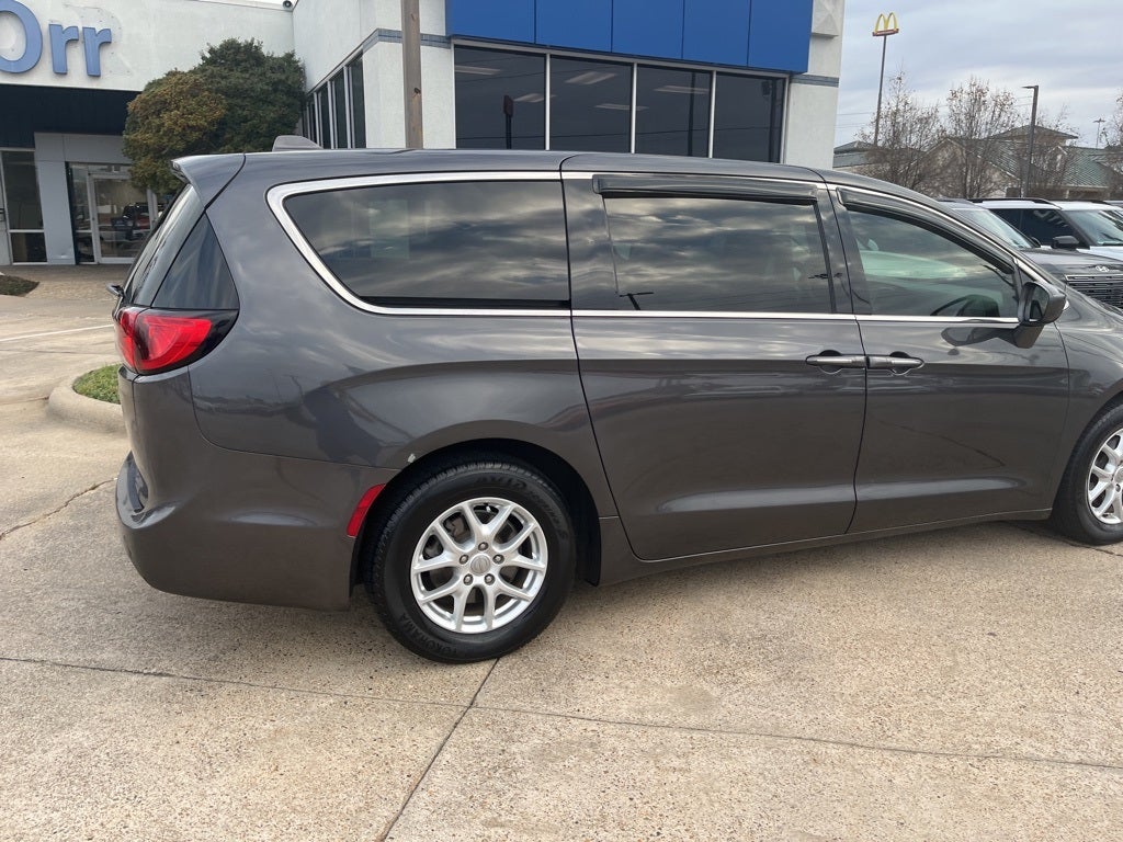 2020 Chrysler Pacifica Touring