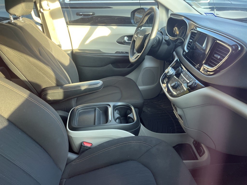 2020 Chrysler Pacifica Touring