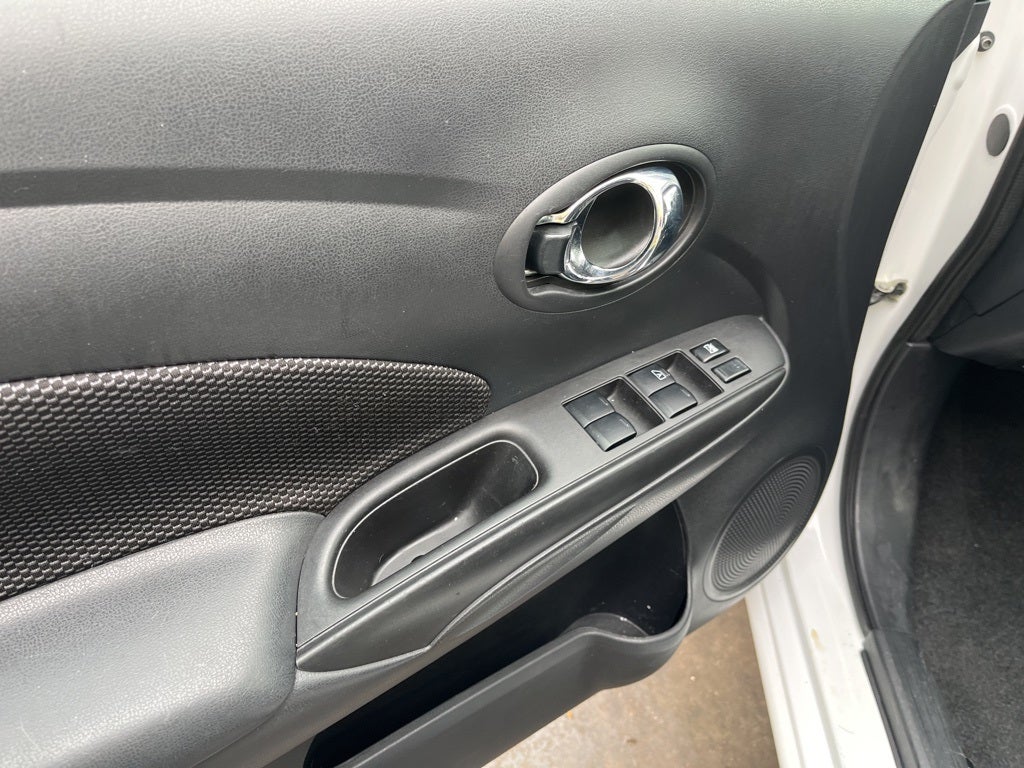 2017 Nissan Versa 1.6 SV