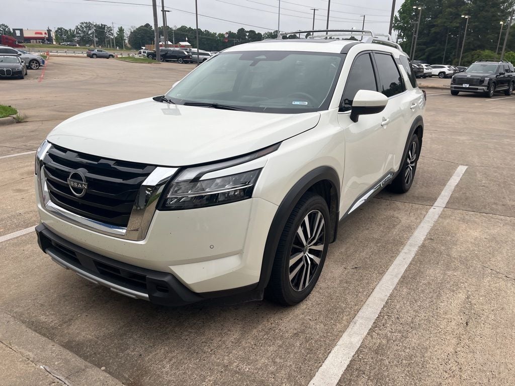 2024 Nissan Pathfinder Platinum