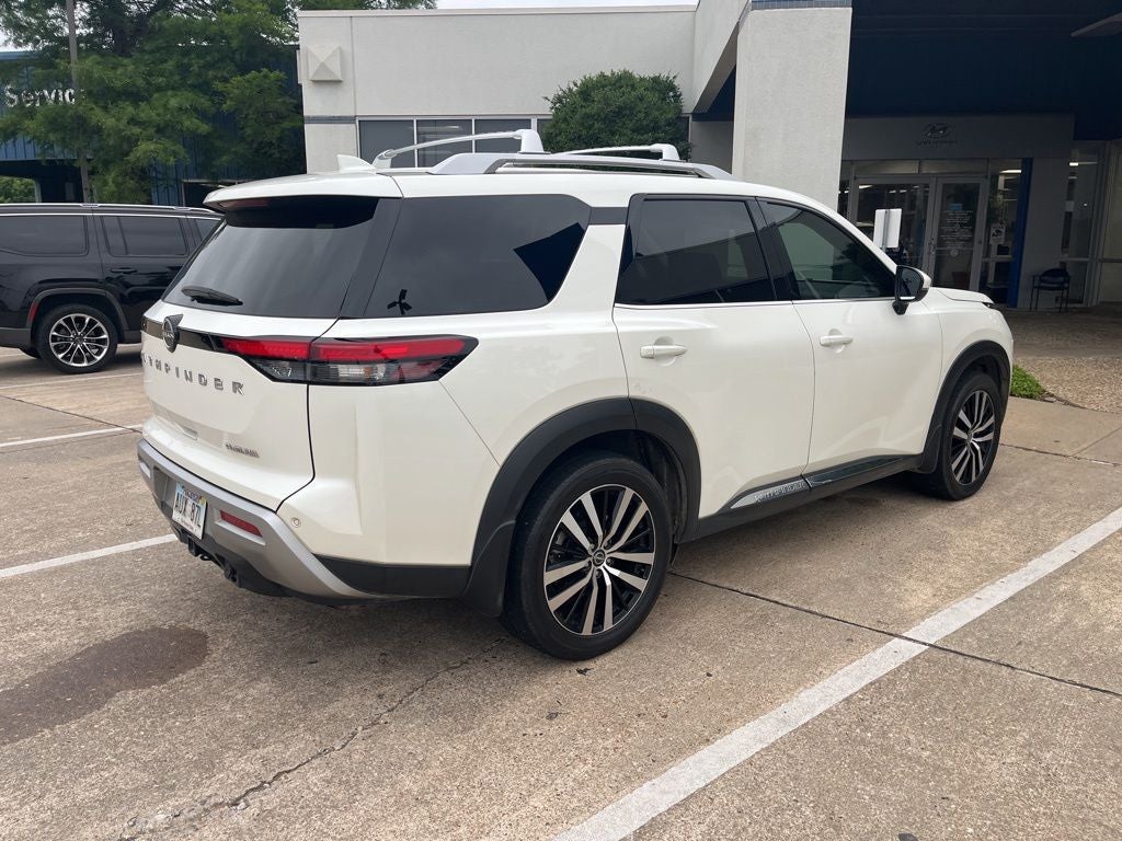 2024 Nissan Pathfinder Platinum