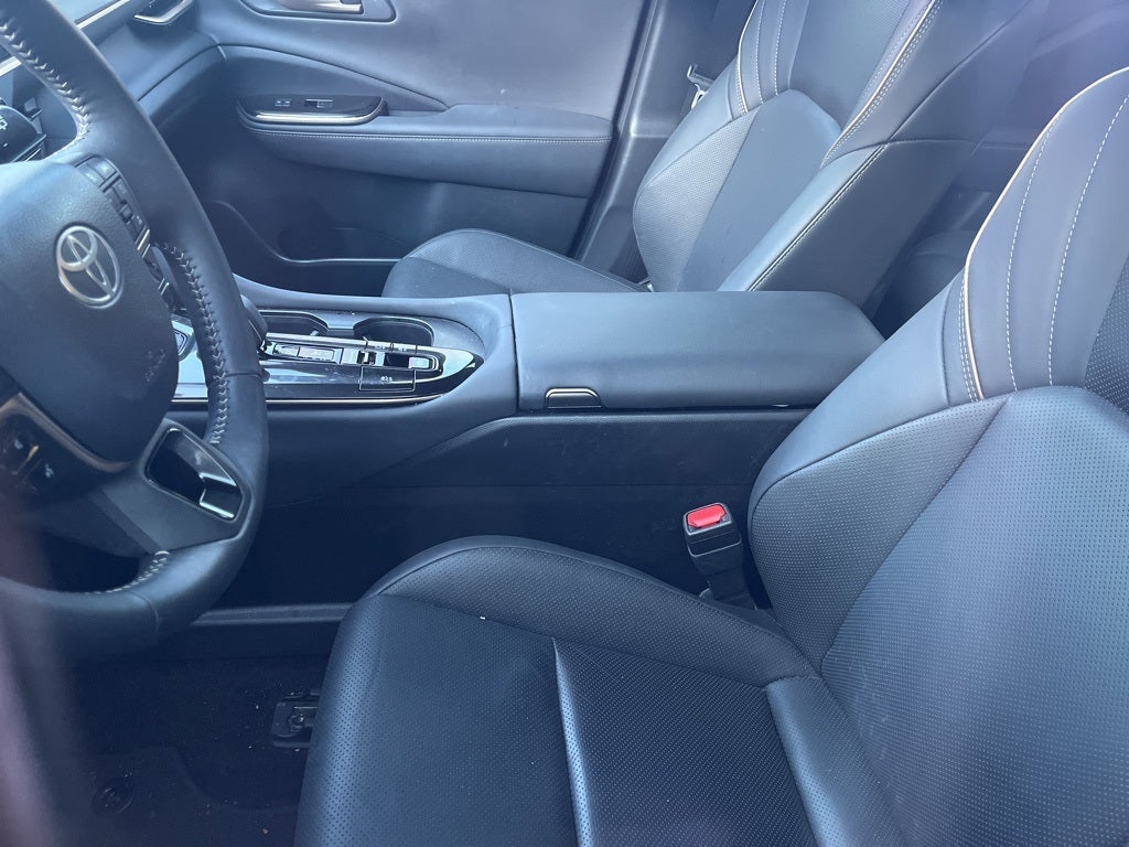 2025 Toyota Crown Signia XLE