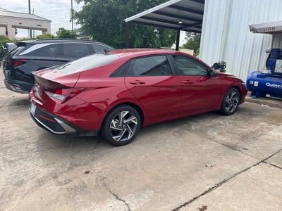 2025 Hyundai Elantra SEL Sport
