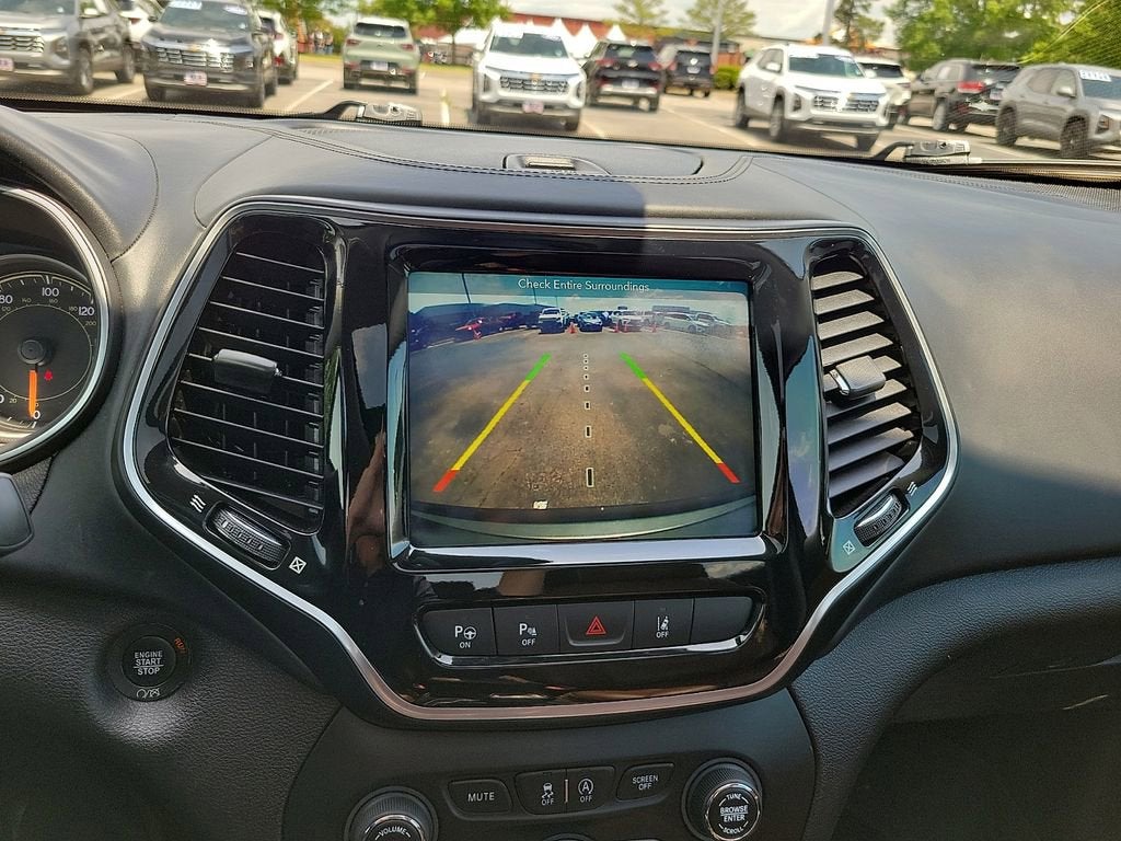 2019 Jeep Cherokee Overland