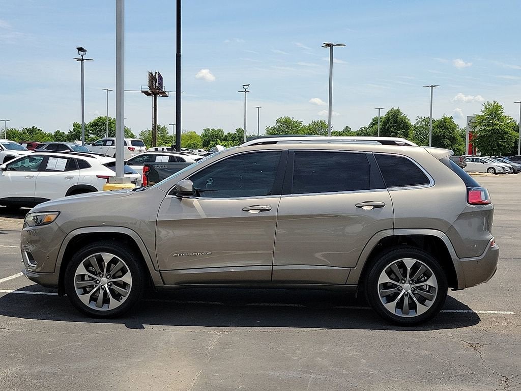 2019 Jeep Cherokee Overland