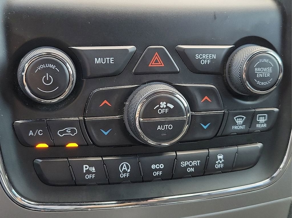 2019 Jeep Grand Cherokee Laredo E