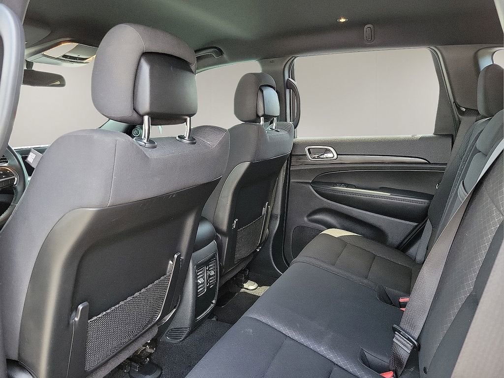 2019 Jeep Grand Cherokee Laredo E