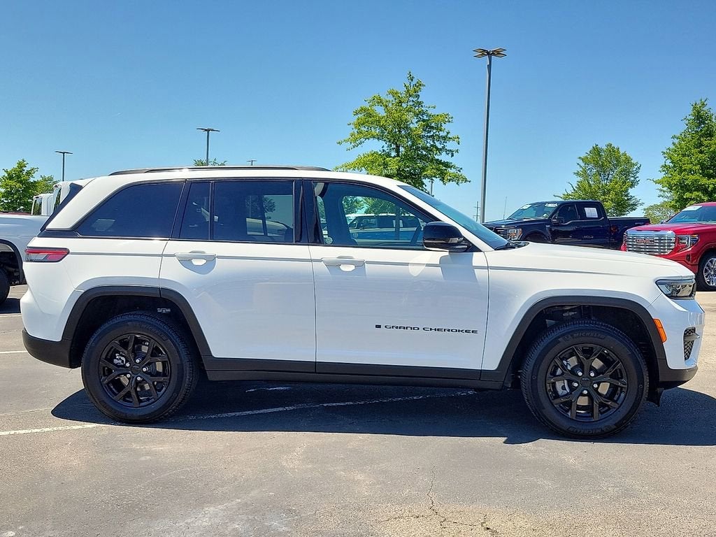 2025 Jeep Grand Cherokee Altitude