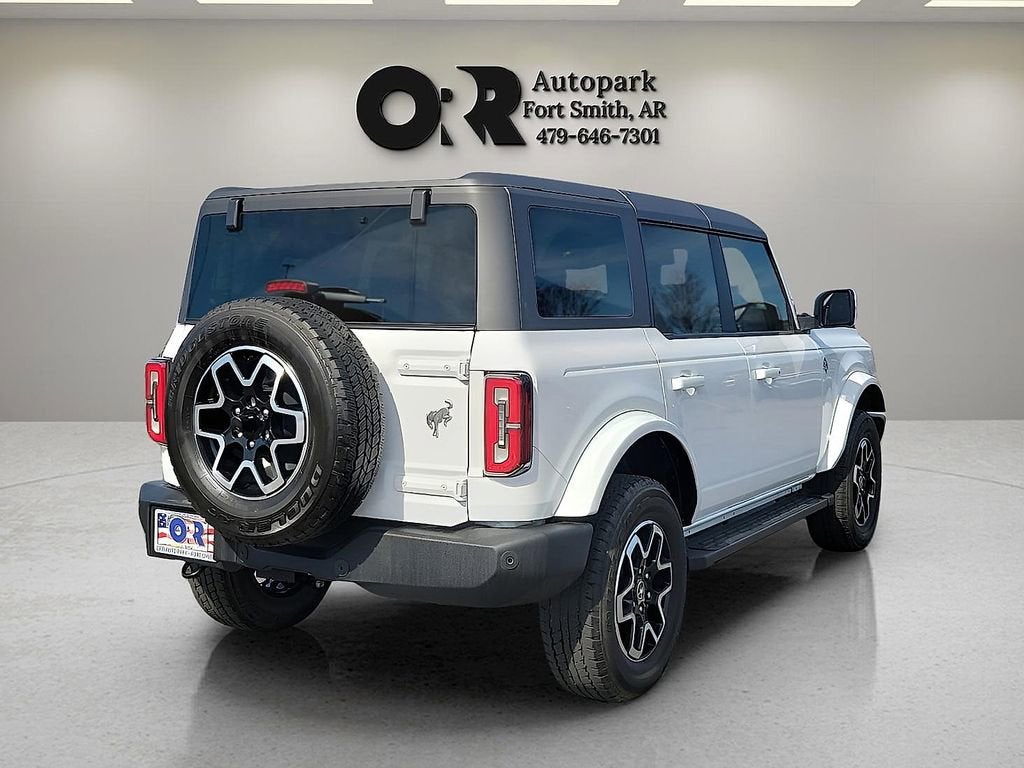 2024 Ford Bronco Outer Banks