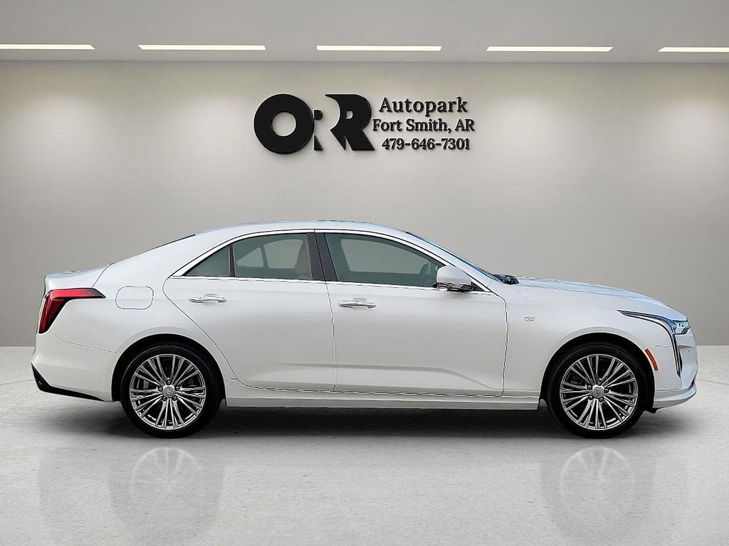 2023 Cadillac CT4 Premium Luxury