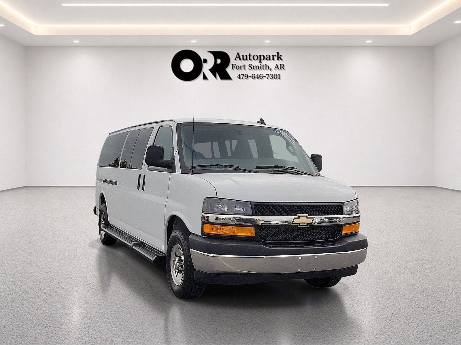 2025 Chevrolet Express Passenger