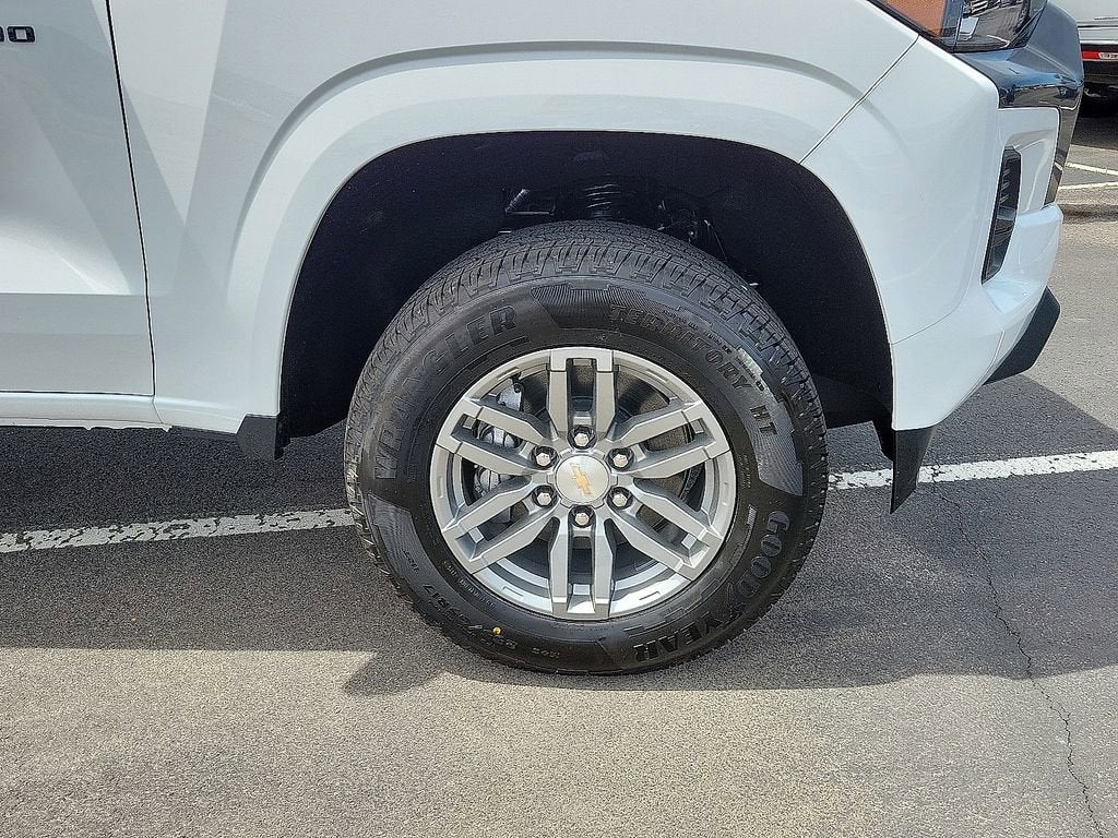 2025 Chevrolet Colorado WT/LT