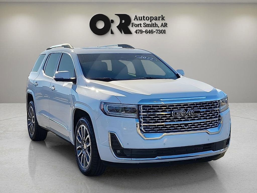 2022 GMC Acadia Denali