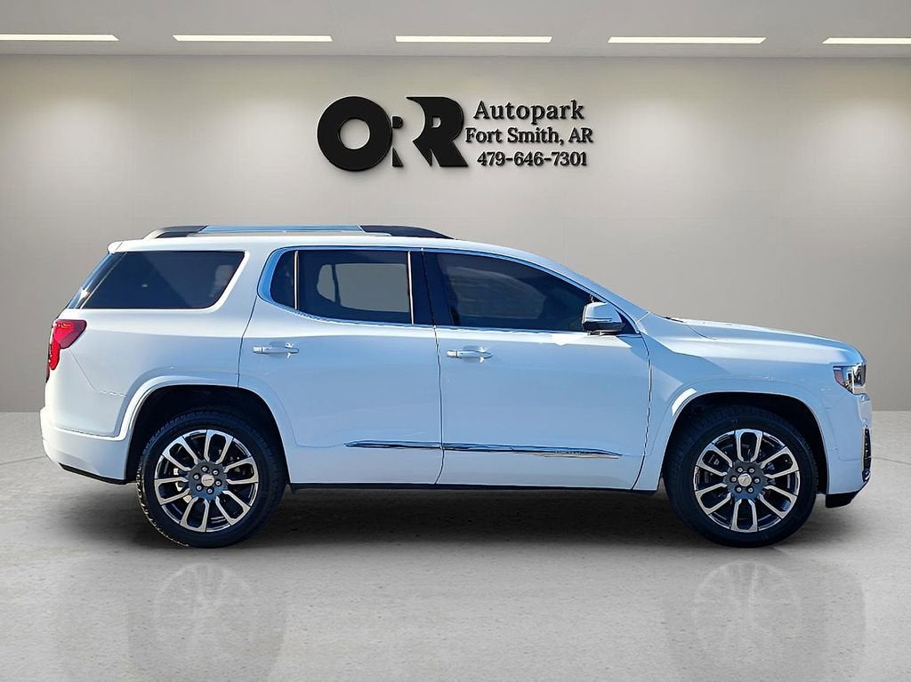 2022 GMC Acadia Denali