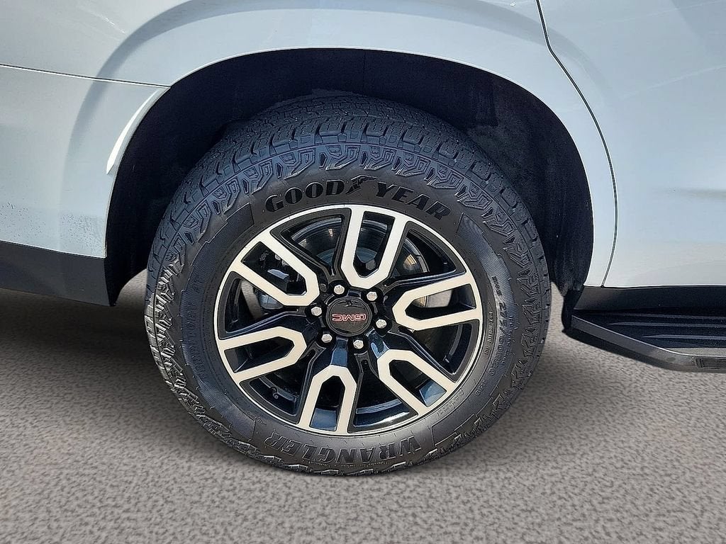 2024 GMC Yukon AT4