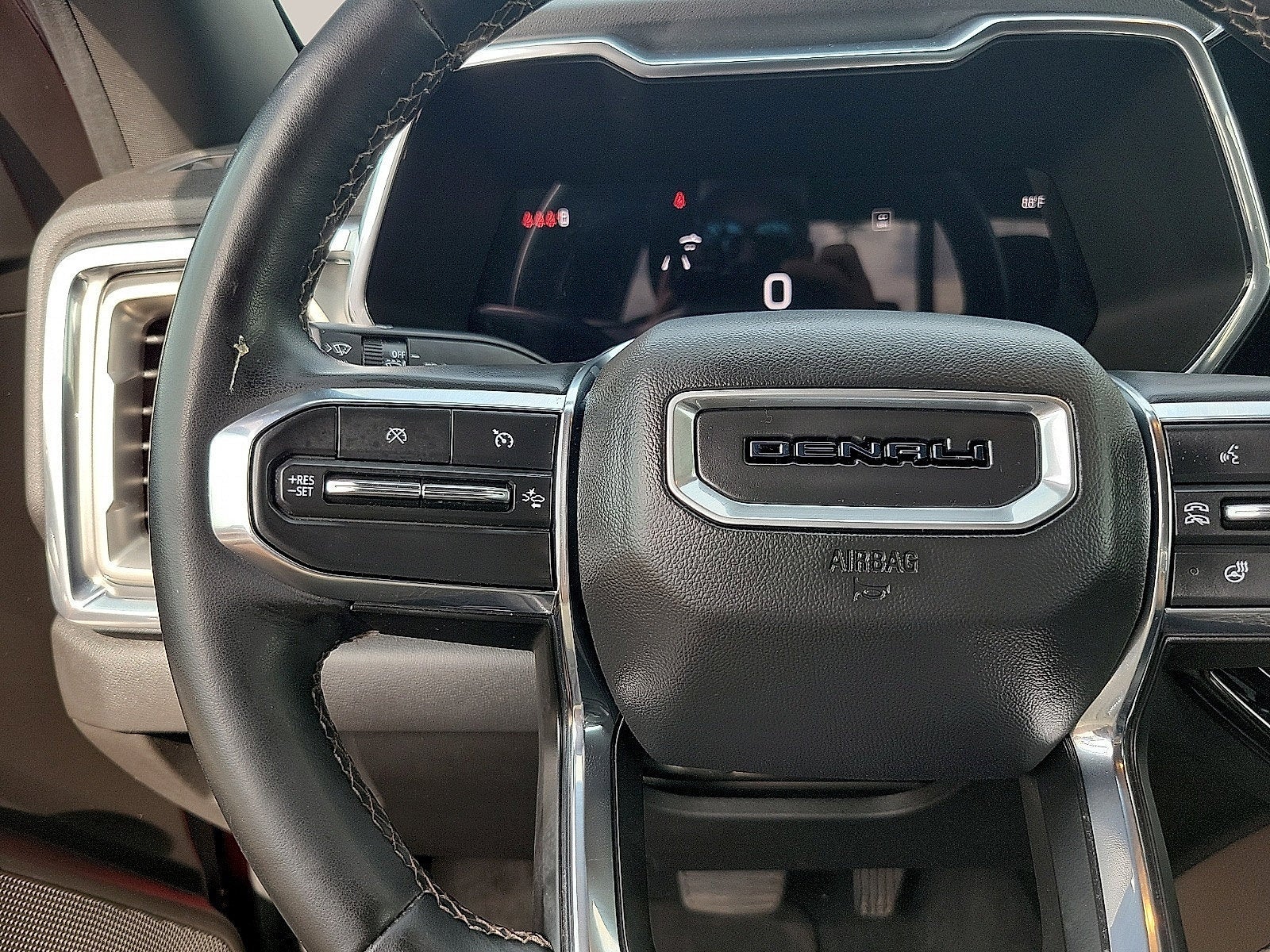 2024 GMC Canyon Denali