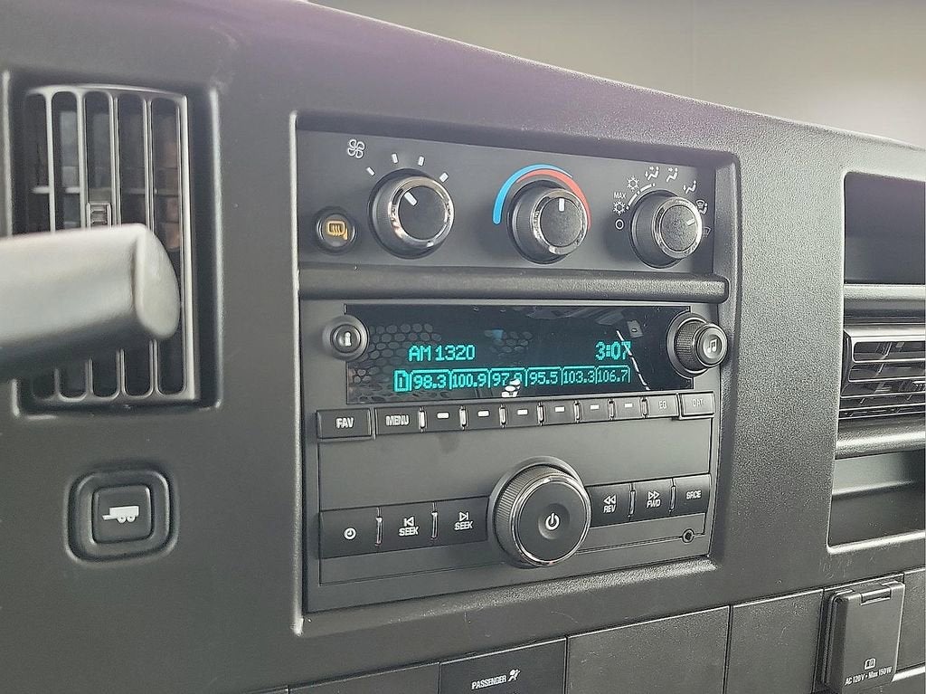 2024 GMC Savana Cargo 2500 Work Van