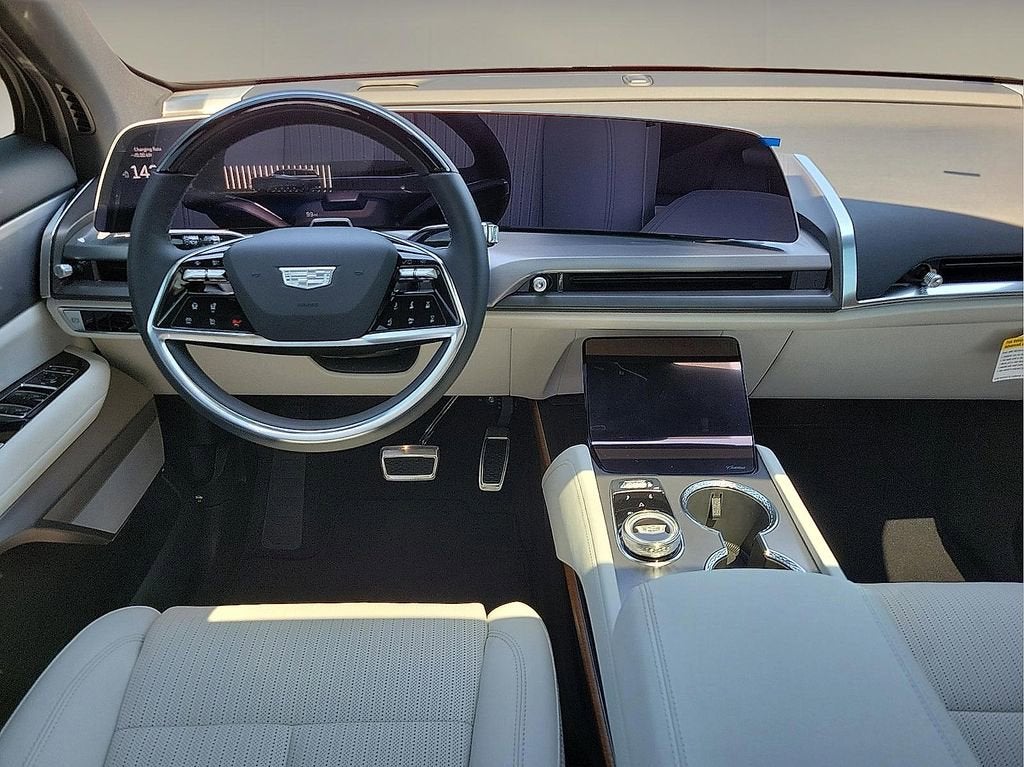 2026 Cadillac VISTIQ Luxury