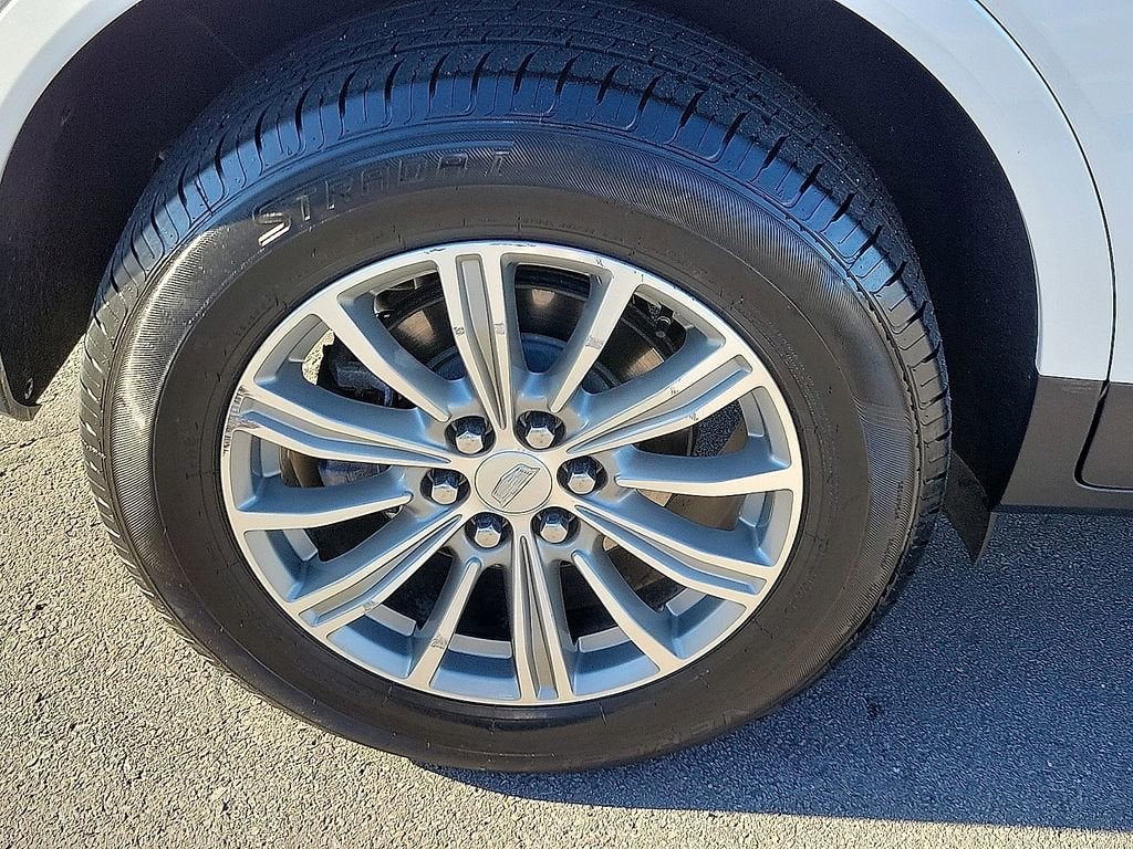 2018 Cadillac XT5 Luxury FWD