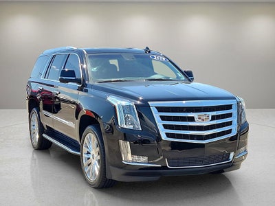 2018 Cadillac Escalade Luxury