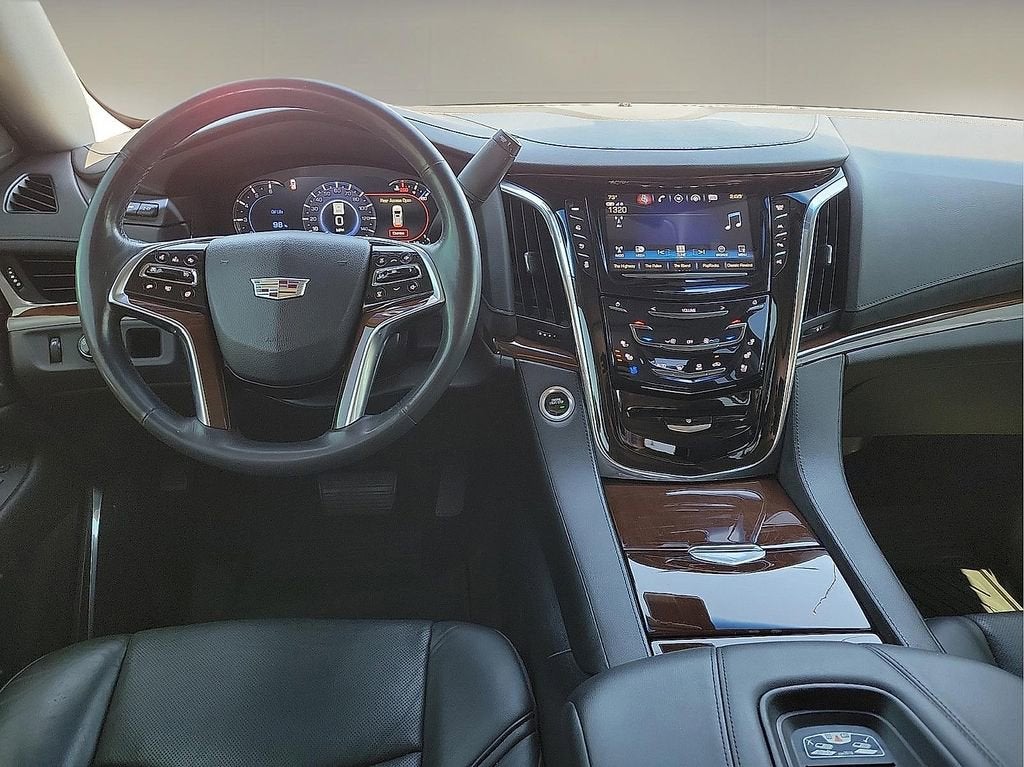 2018 Cadillac Escalade Luxury