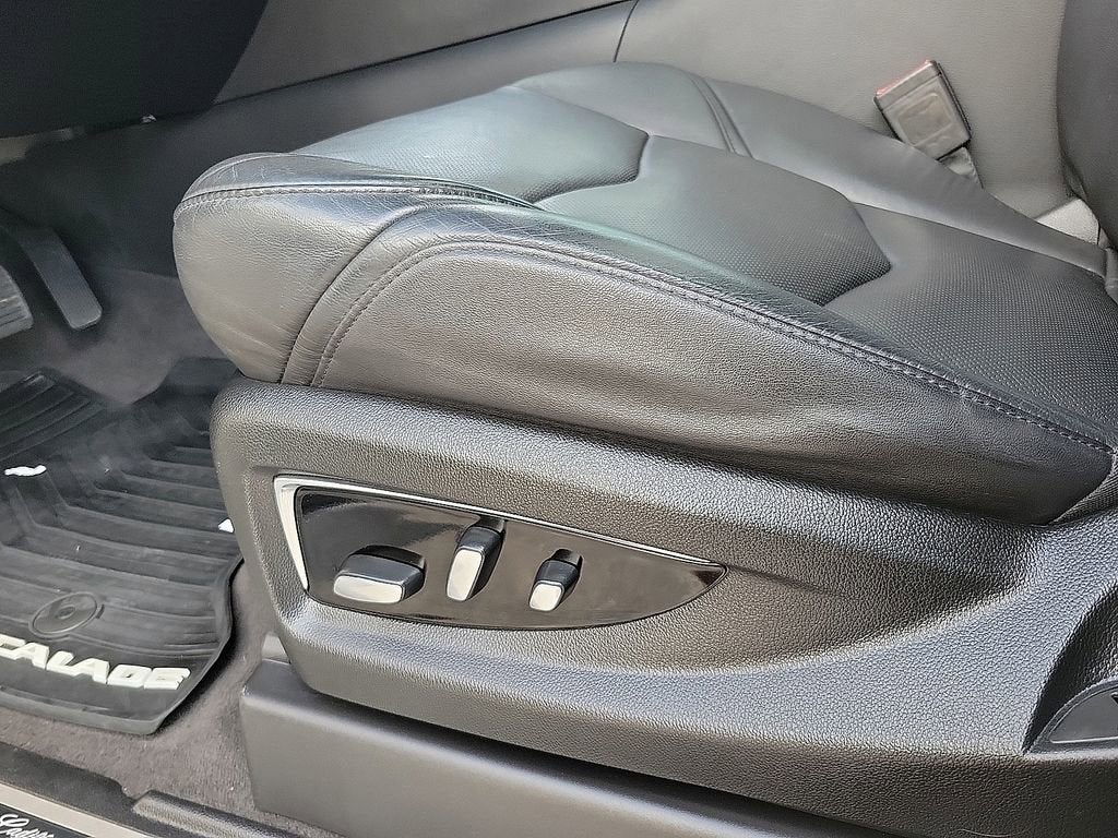 2020 Cadillac Escalade Luxury