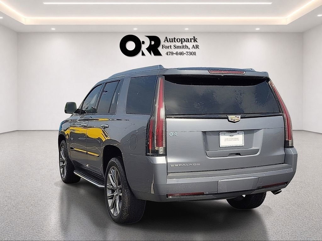 2020 Cadillac Escalade Luxury