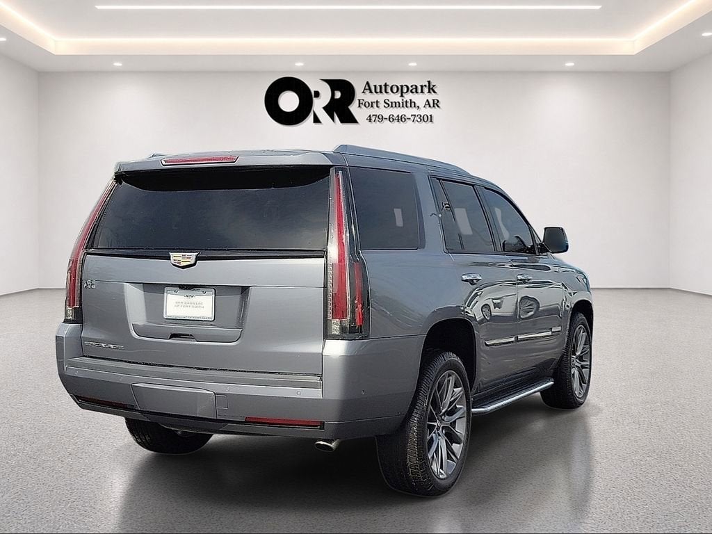 2020 Cadillac Escalade Luxury