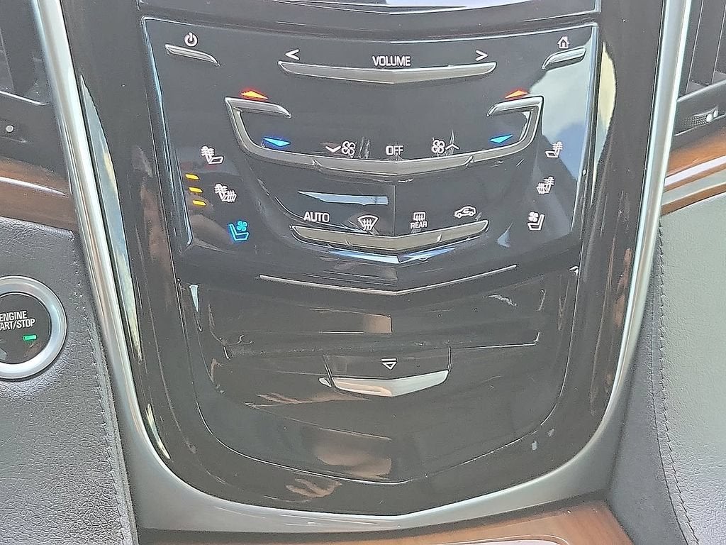 2020 Cadillac Escalade Luxury