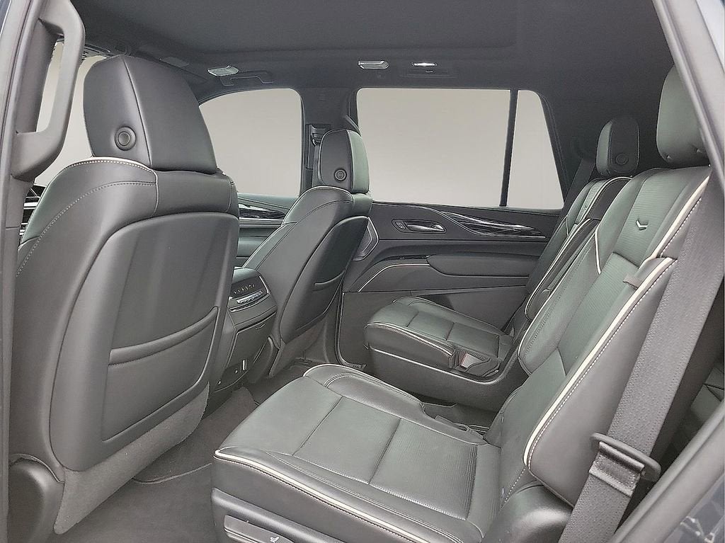 2022 Cadillac Escalade Sport